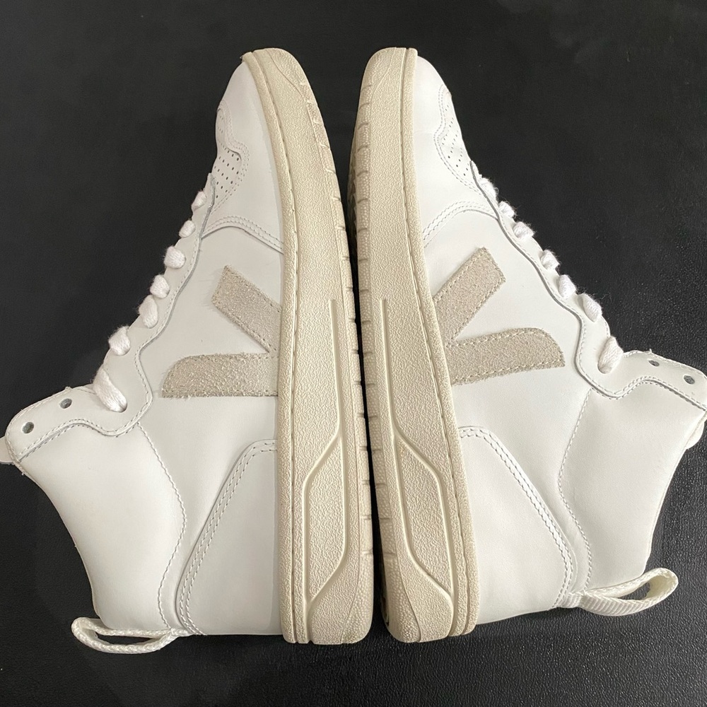 Veja V-15 White Leather Sneakers Size 7 High Tops Like New - Picture 11 of 16